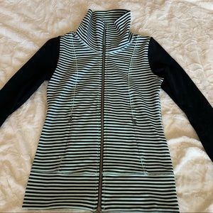 Lululemon mint and black stride zip up